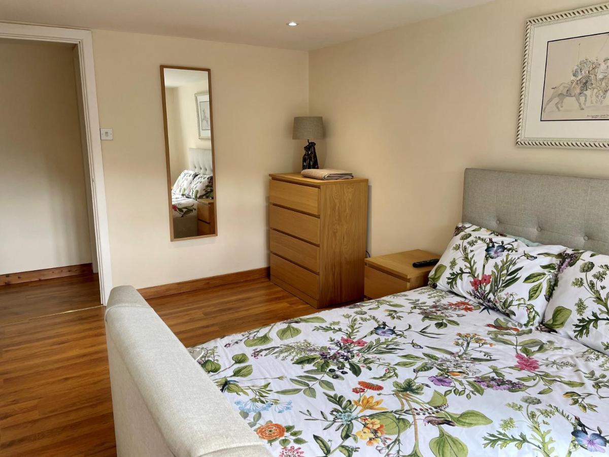 The Annex At Pantglas Farm Pontyclun 외부 사진